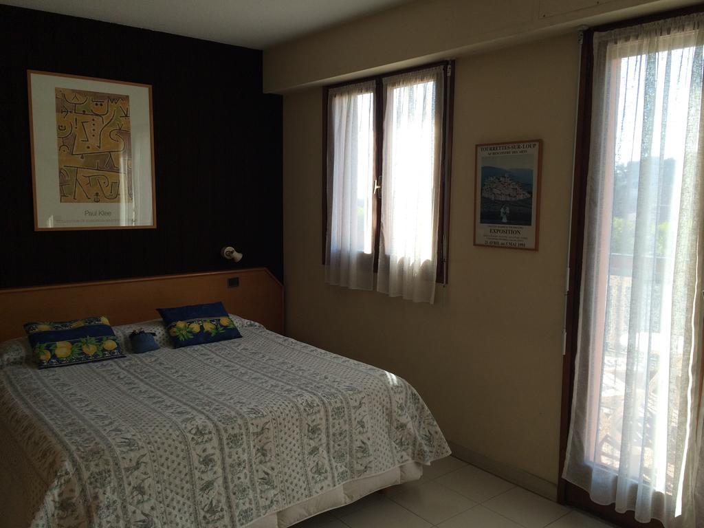 Mas De Vence - Hotel-Restaurant Δωμάτιο φωτογραφία
